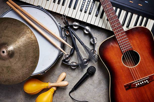 INSTRUMENTOS MUSICALES