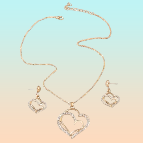 CONJUNTO CADENA Y ARETES DOBLE CORAZÓN DORADO INCRUSTACIONES LAVANDA