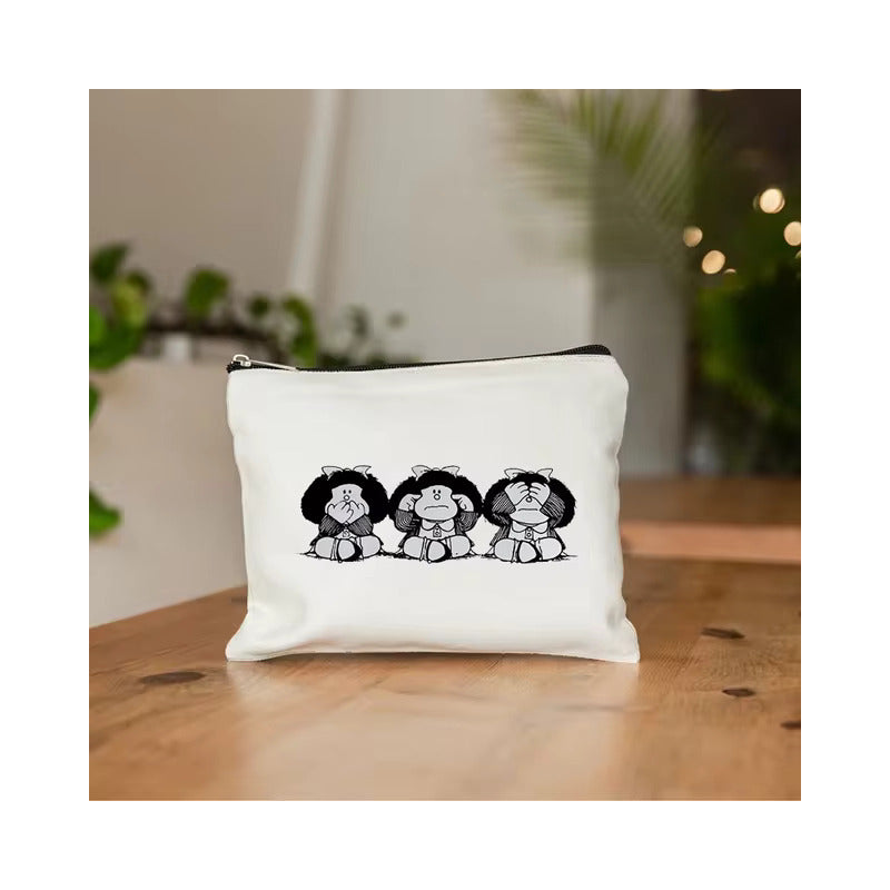 CARTUCHERA COSMETIQUERA MAFALDA 3 MONKEYS MAQUILLAJE LABIAL BLANCO MAFALDA | PENCIL CASE COSMETIC BAG MAFALDA 3 MONKEYS MAKEUP LIPSTICK WHITE MAFALDA
