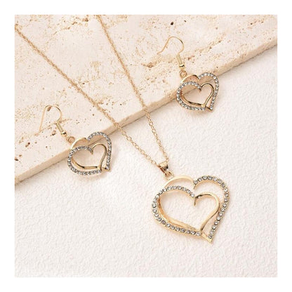 CONJUNTO CADENA Y ARETES DOBLE CORAZÓN DORADO INCRUSTACIONES LAVANDA