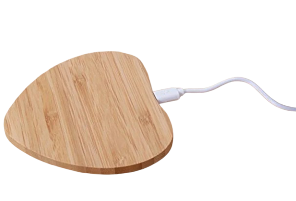 PX7000185 - CARGADOR INALAMBRICO CELULAR MADERA CORAZON - WIRELESS CELL PHONE CHARGER WOOD HEART | GIGAOUTLET GO