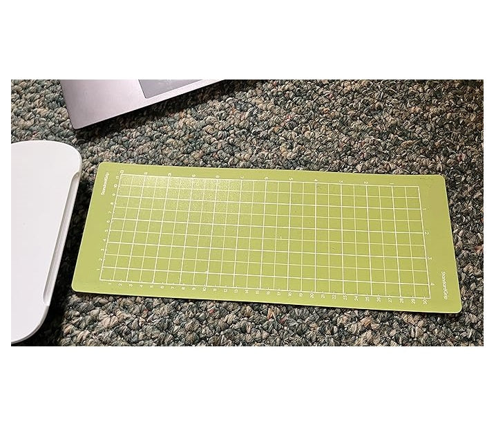 PX7000549 - TAPETE CORTE 12"x4.5" PARA CRICUT JOY STANDAR GRIP RE-ART VERDE - 12"x4.5" CUTTING MAT FOR CRICUT JOY STANDARD GRIP RE-ART GREEN | GIGAOUTLET GO