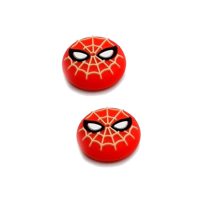 SET 2 UNID PROTECTOR SILICONA JOYSTICK PLAY STATION XBOX ONE NINTENDO SWITCH SPIDERMAN LOGO CLASICO ROJO | SET OF 2 SILICONE JOYSTICK PROTECTORS FOR PLAYSTATION, XBOX ONE & NINTENDO SWITCH – CLASSIC SPIDERMAN LOGO RED