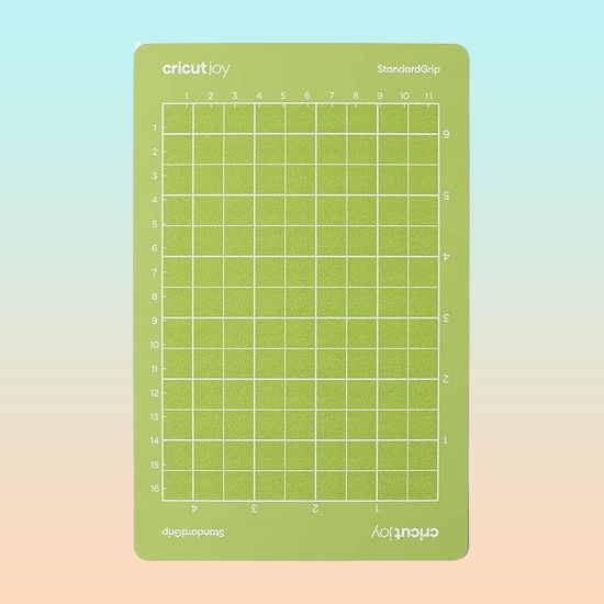 TAPETE CORTE 6.5 X 4.5 PARA CRICUT JOY STANDAR GRIP VERDE VERDE CLARO | CUTTING MAT 6.5 X 4.5 FOR CRICUT JOY STANDARD GRIP GREEN LIGHT GREEN
